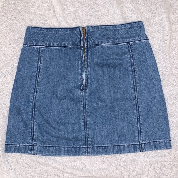 Free people Jean skirt (Modern Femme Denim Mini) - Picture 2 of 4